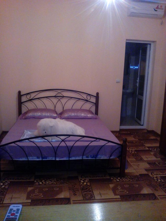 Guesthouse U Moti New Athos Extérieur photo
