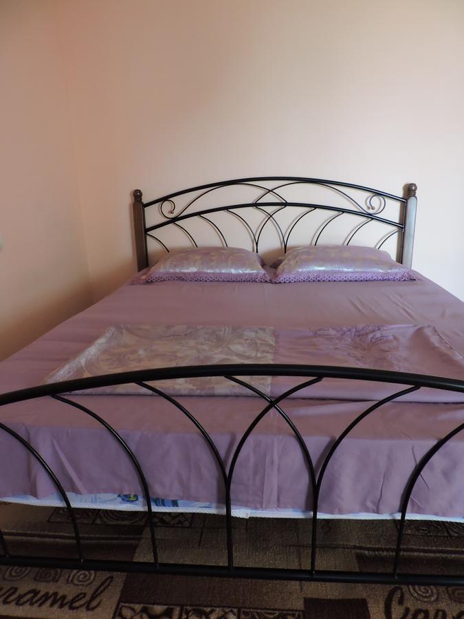 Guesthouse U Moti New Athos Extérieur photo