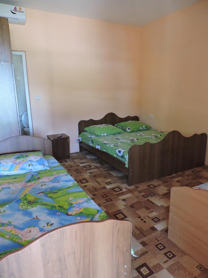 Guesthouse U Moti New Athos Extérieur photo