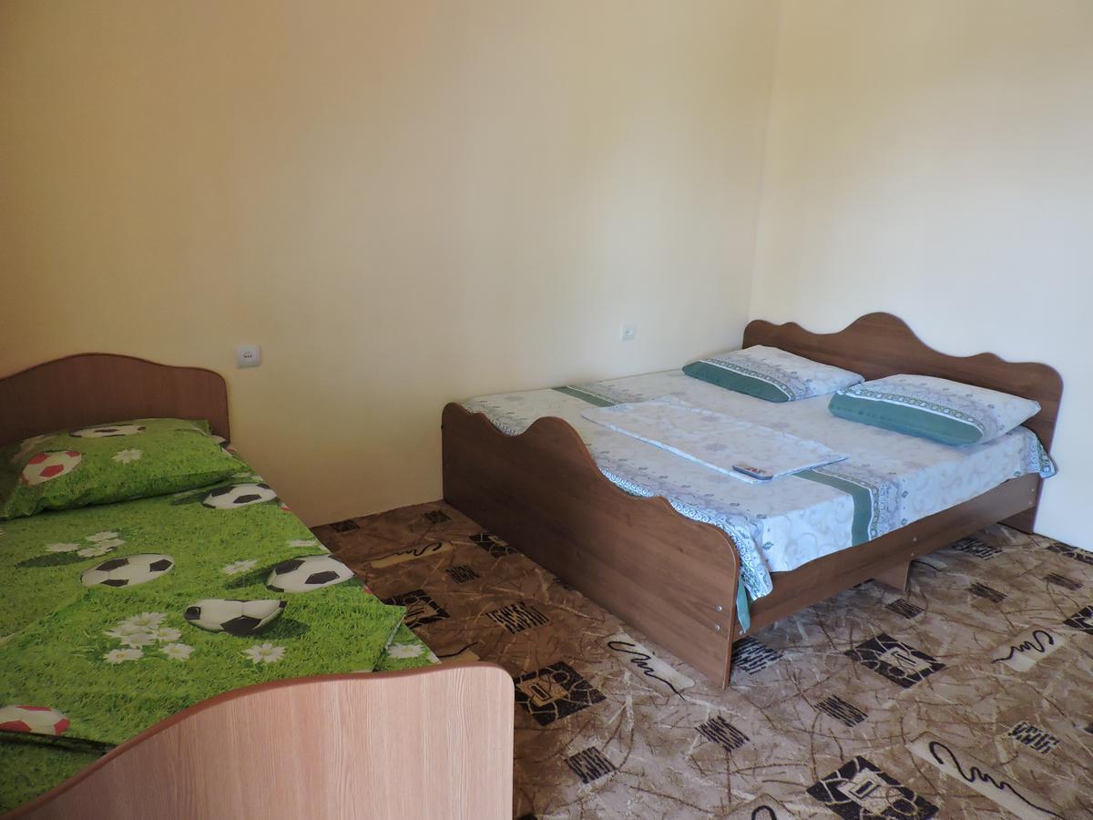 Guesthouse U Moti New Athos Extérieur photo